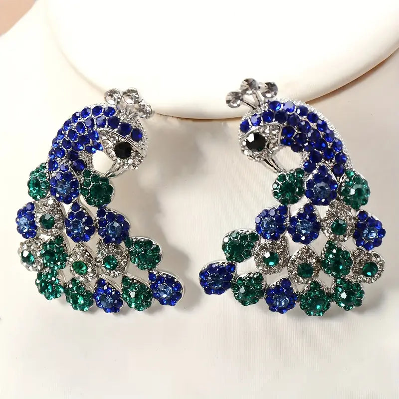 Beautiful Jewelry Set with Peacock Earrings and Necklace Suitable for Banquets and Valentine's Day Gift