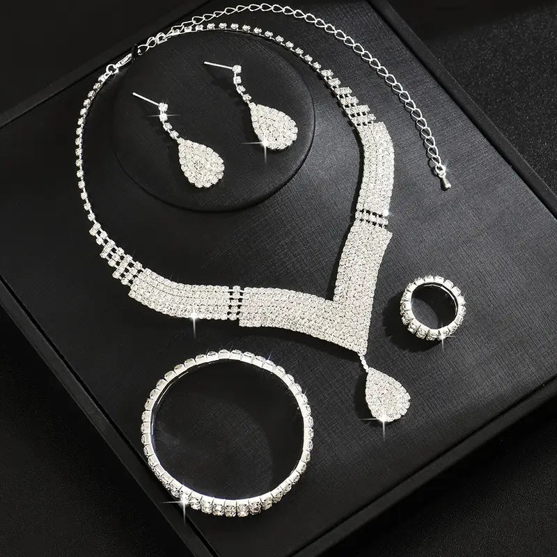 1 Necklace + 1 Pair of Earrings + 1 Bracelet + 1 Ring Four-Piece Jewelry Set Suitable for Casual Attire