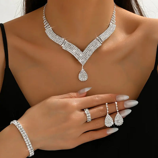 1 Necklace + 1 Pair of Earrings + 1 Bracelet + 1 Ring Four-Piece Jewelry Set Suitable for Casual Attire